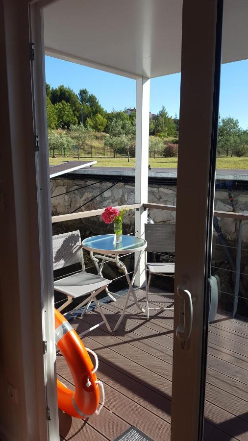 House Boat - Floating House Sofia Hotel Pula Exterior foto